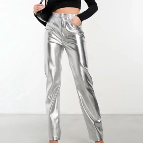 Abercrombie & Fitch 90’s Straight Ultra High Rise Faux Leather 27/4L NWT - Picture 2 of 9